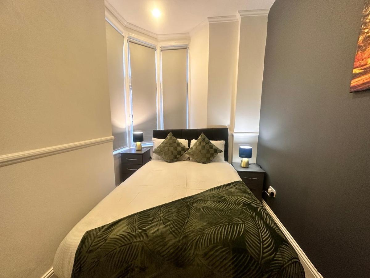 לונדון Kensington High Street Apartment מראה חיצוני תמונה