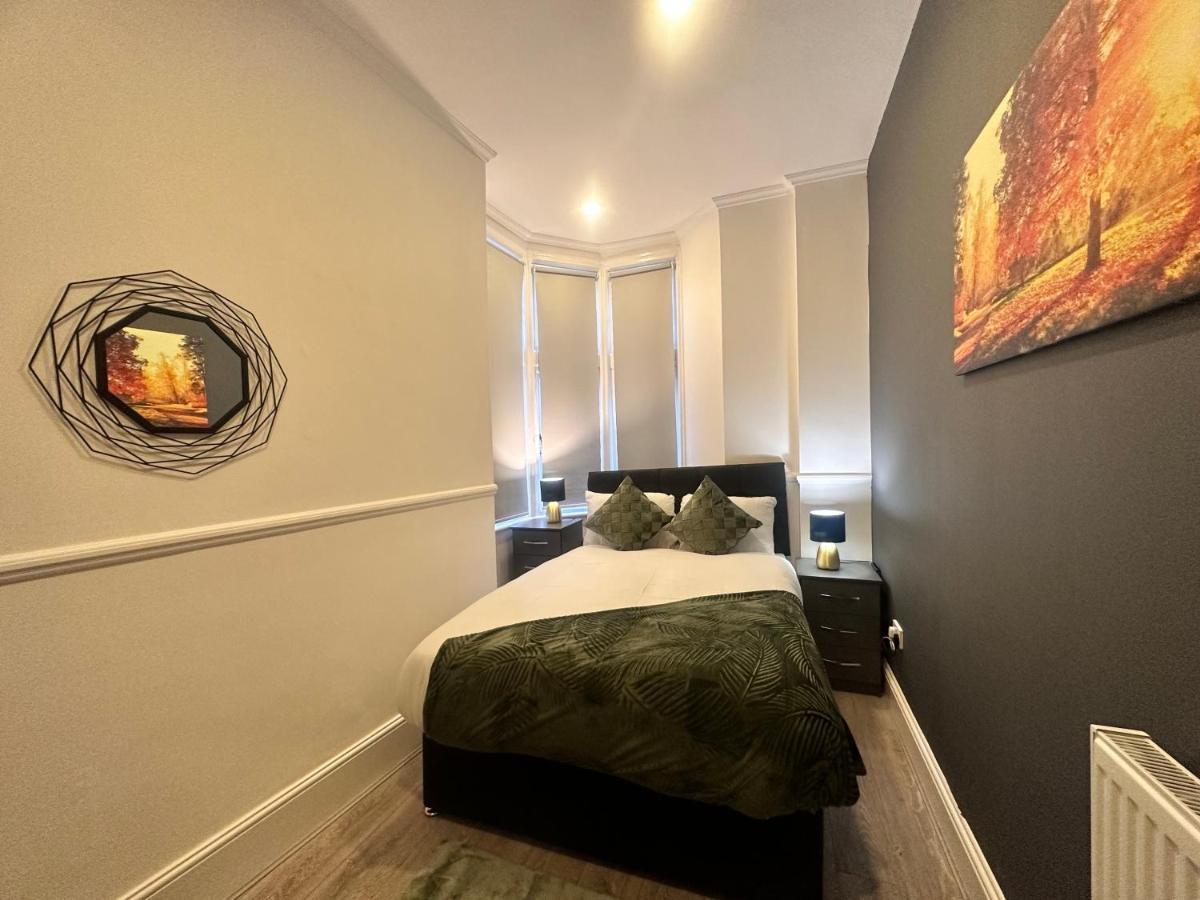 לונדון Kensington High Street Apartment מראה חיצוני תמונה